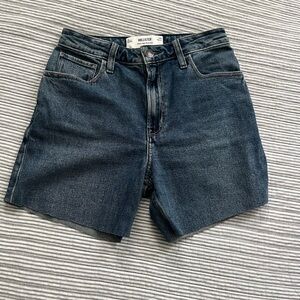 Hollister Ultra High Rise Raw Hem Dad Shorts